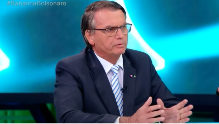 “O melhor controle é deixar a mídia livre”, diz Bolsonaro