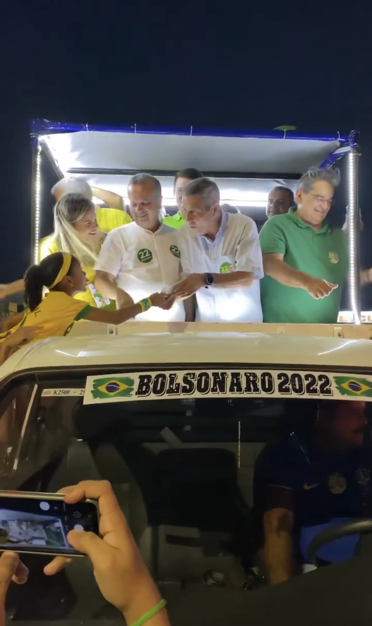 VÍDEO: Passeata pró-Bolsonaro reúne grande número de apoiadores em Mossoró