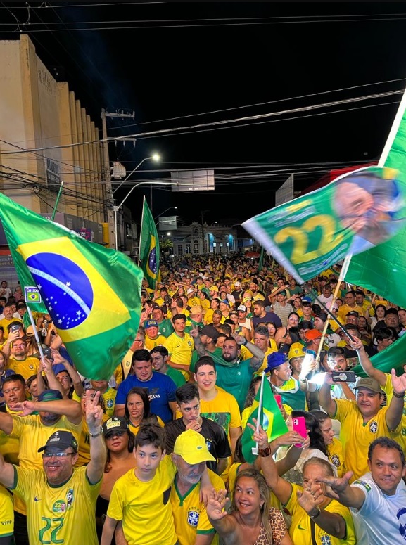 VÍDEO: Multidão acompanha toda passeata e comício Pró-Bolsonaro em Mossoró