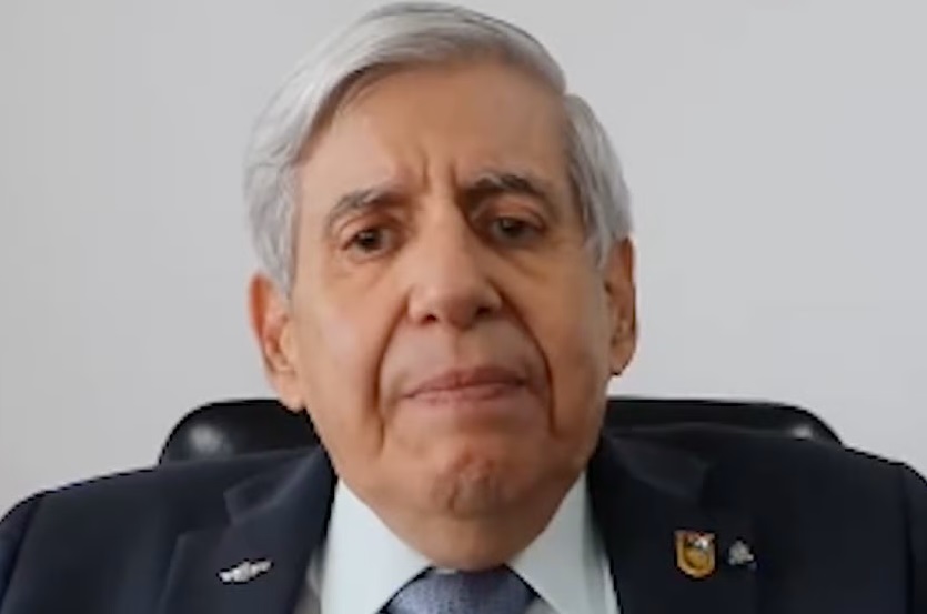 [VÍDEO] Heleno entra na campanha: "Não é possível admitir a quadrilha vermelha de volta"