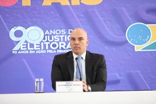 Servidora que recebeu informação é casada com ex-chefe de gabinete de Moraes