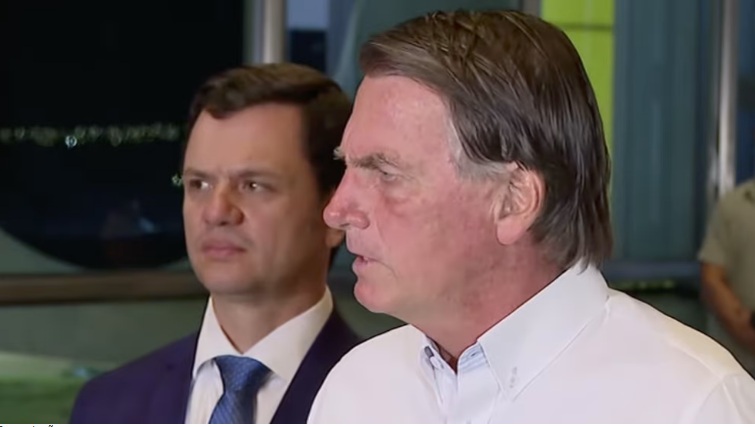 "Nós iremos às últimas consequências", diz Bolsonaro sobre decisão do TSE