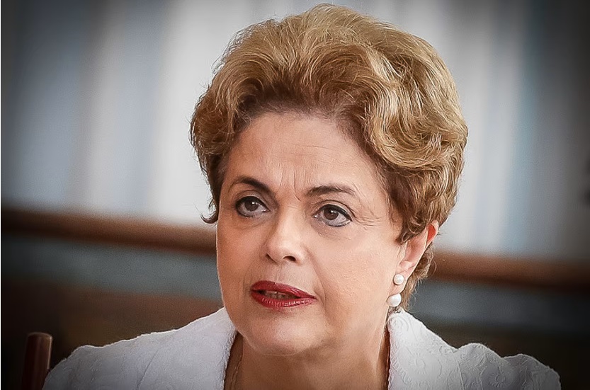 Campanha de Bolsonaro liga sigilo de 100 anos a PT, em direito de resposta