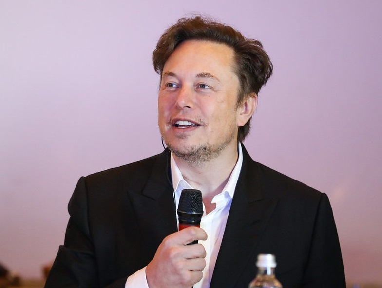 Elon Musk anuncia a compra do Twitter