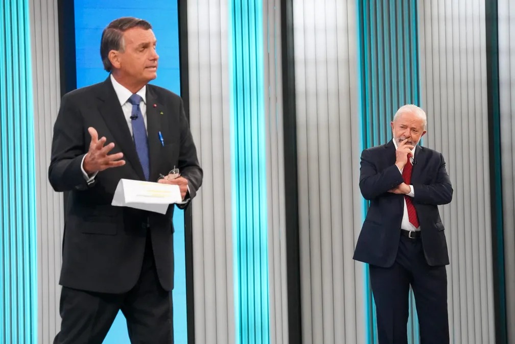 Bolsonaro diz que respeitará resultado: "Quem tiver mais votos leva"
