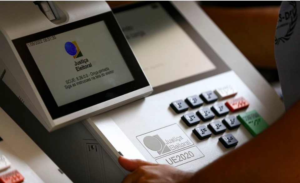 Justiça Eleitoral determina reforço de veículos autorizados para transportar eleitores no interior do RN