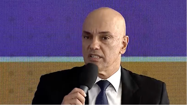 Alexandre de Moraes ligou para Lula e Bolsonaro antes de proclamar resultado