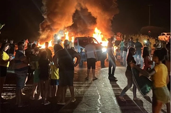 Caminhoneiros bolsonaristas fecham rodovias em 11 estados; saiba quais