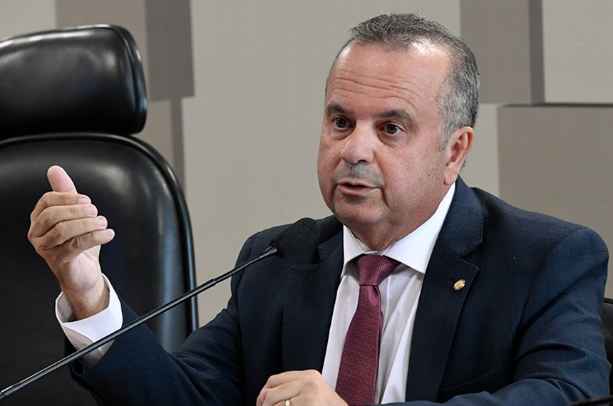 Rogério critica PEC da Transição e diz que Lula quer “gastar como se não houvesse amanhã”