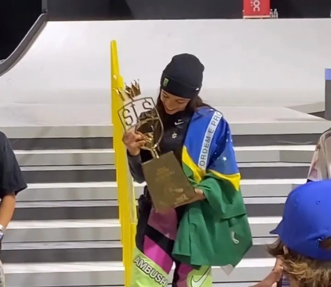 Rayssa Leal é campeã da Liga Mundial de Skate Street