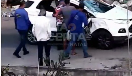 Criança fica ferida em acidente envolvendo carro e VLT em Natal