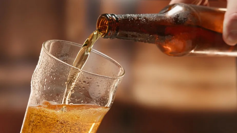 Alzheimer: Cervejas podem contribuir com a prevenção da doença, diz novo estudo