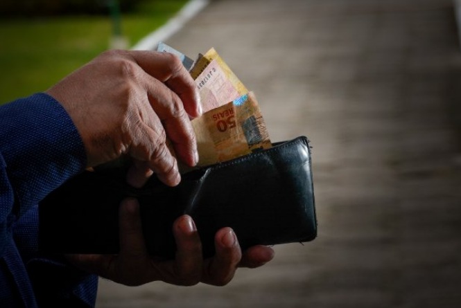 13º salário: Saiba quem pode receber e a melhor forma de usar o dinheiro