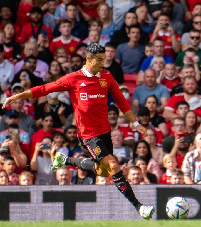 Cristiano Ronaldo dispara sobre Manchester United: "Me sinto traído"