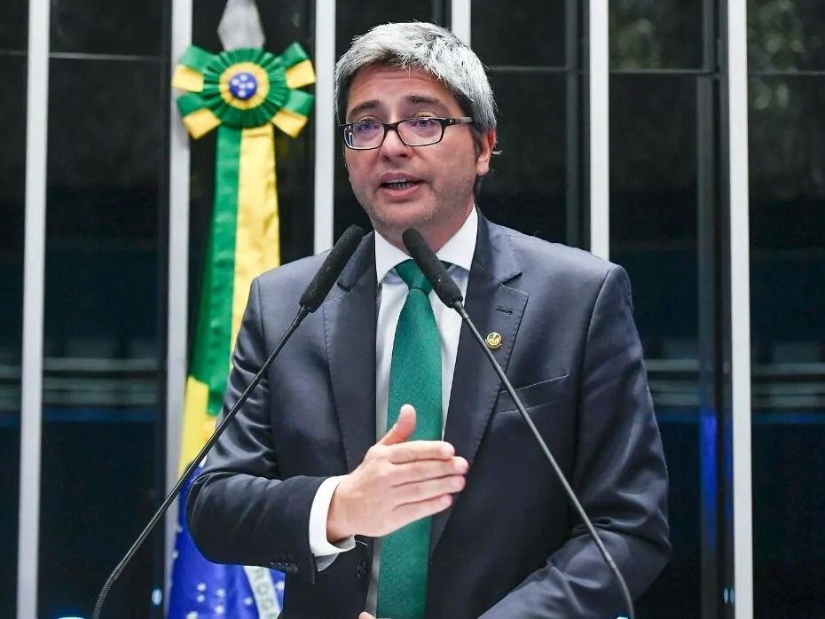 ‘Lula quer resolver 4 anos em 1 mês’, diz líder do governo Bolsonaro no Senado sobre PEC