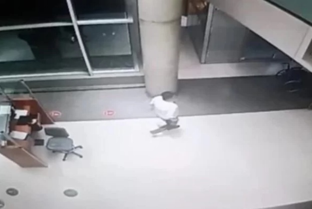 Fantasma? Vídeo mostra guarda de sanatório conversando com “espírito”