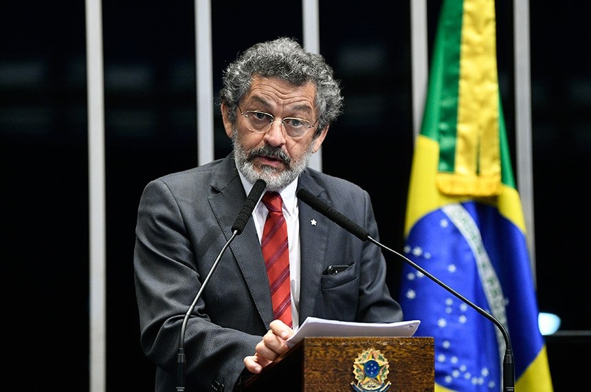 Texto da PEC será anunciado no Senado às 18 horas, diz senador Paulo Rocha