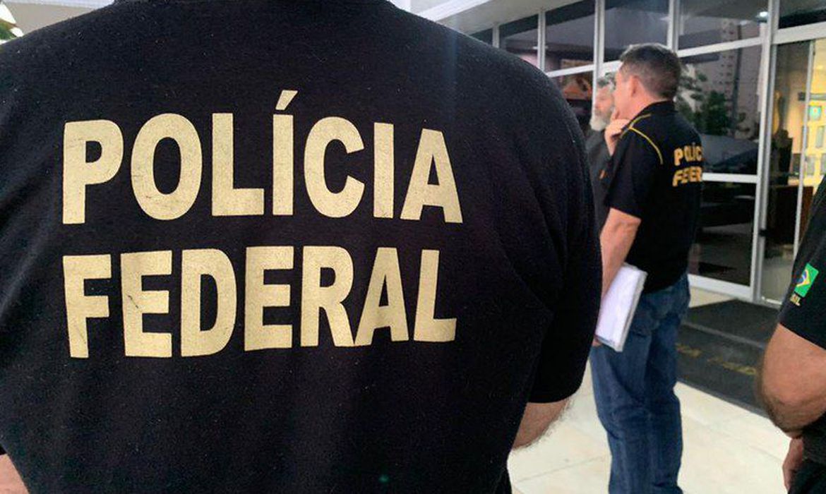 Operação da PF prende 4 pessoas em investigação de esquema de manipulação de resultado esportivo