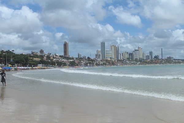 Boletim da Balneabilidade aponta um trecho impróprio para banho em Natal