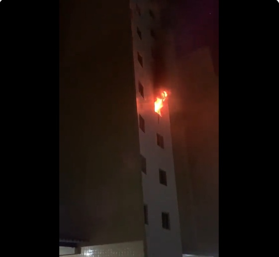 VÍDEO: Incêndio atinge apartamento em condomínio de Natal