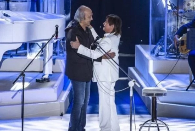 Roberto Carlos se pronuncia após morte de Erasmo: 'Dor é muito grande'