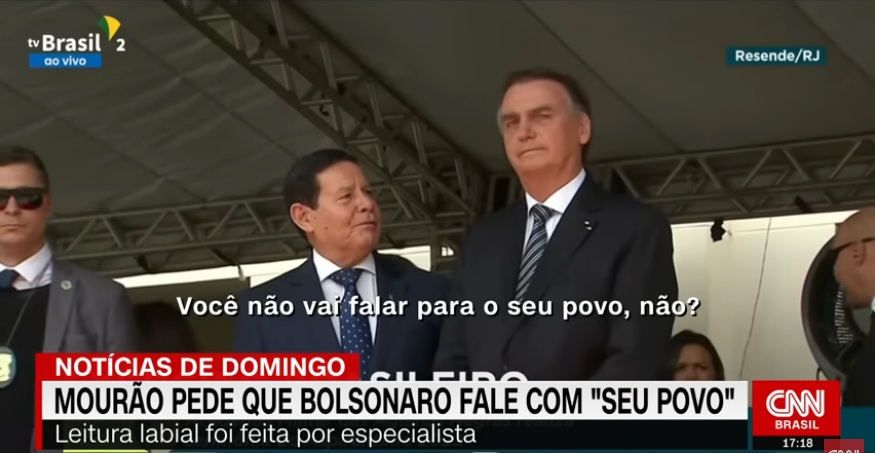 VÍDEO: Mourão pede a Bolsonaro que fale com “seu povo” durante evento no Rio