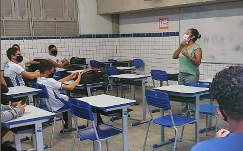 Escola em Natal suspende aulas presenciais devido ao aumento no número de casos de covid-19