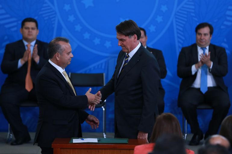 Bolsonaro quer Marinho na Presidência do Senado