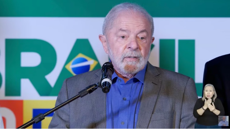 Tamanho da Esplanada deve ser definido no final de semana, diz Lula