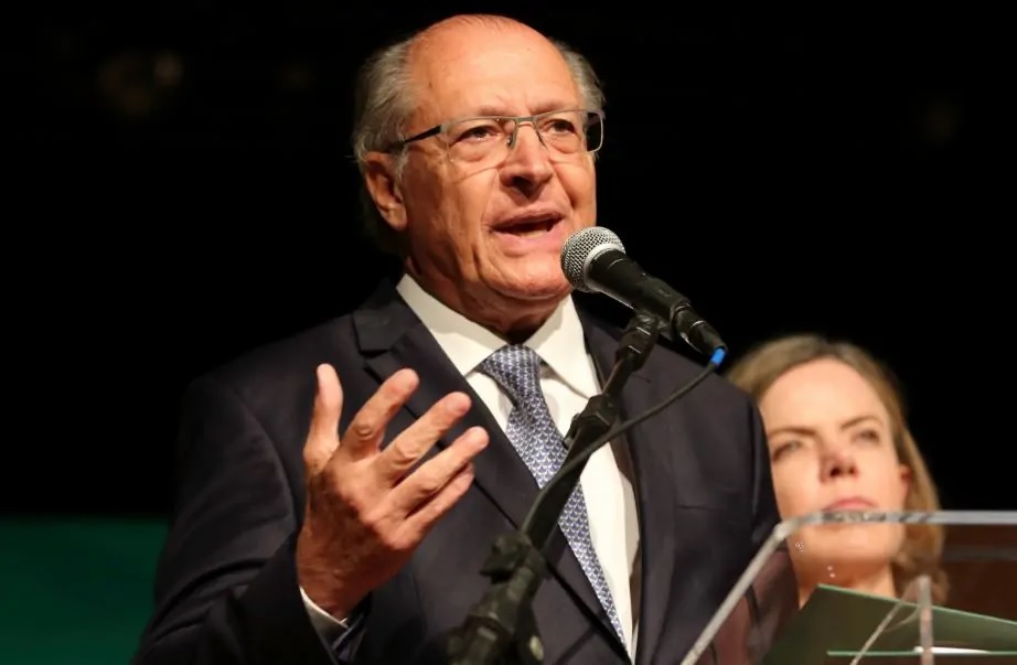 [VÍDEO] Alckmin promete lealdade ‘absoluta’ a Lula: ‘Não há meia lealdade’