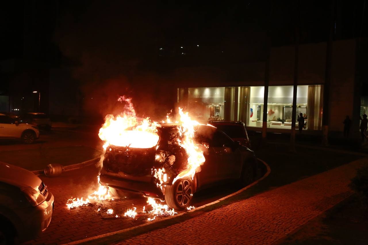 Secretaria diz que identificará vândalos de manifestação em Brasília