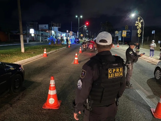 Operação Lei Seca prende 5 pessoas por direção sob efeito de álcool em Natal