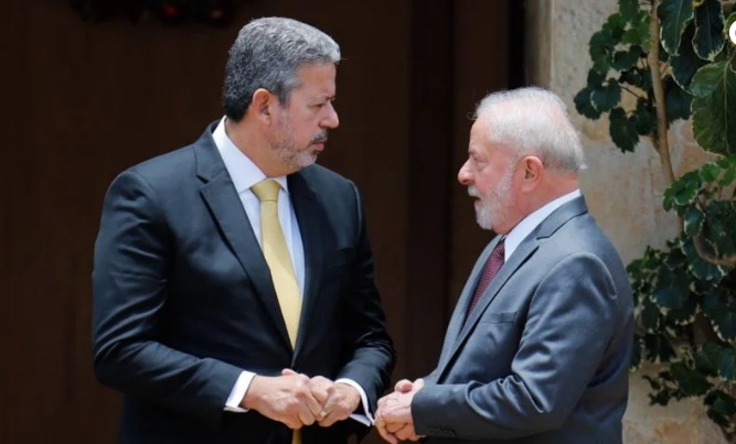 Parlamentares na transição de Lula indicaram quase R$ 1 bilhão em emendas de relator