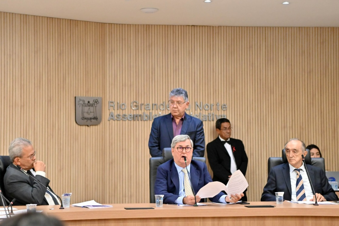 Comissões da ALRN enviam autos de reunião sobre reajuste do ICMS para Mesa Diretora