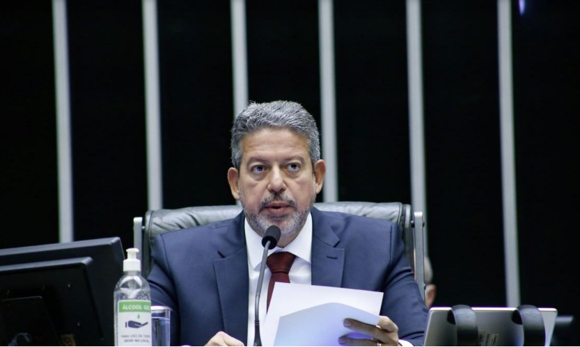 Após veto do STF, Congresso quer emendas de relator na Constituição