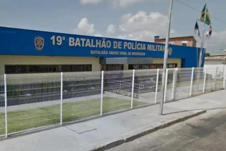 Policial mata esposa grávida, dispara contra Batalhão da PM e tira a própria vida na sequência