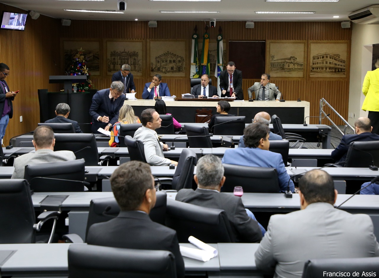 Câmara de Natal conclui ano legislativo aprovando mais de mil emendas à LOA/2023