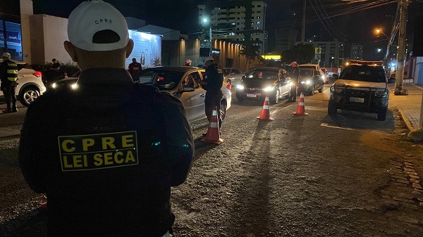 Operação Lei Seca de Natal autua 51 pessoas e prende 11 durante o fim de semana em Natal