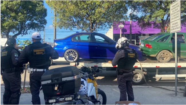 Polícia apreende BMW usada em 'rachas' que viralizou após invadir canteiro de avenida em Natal