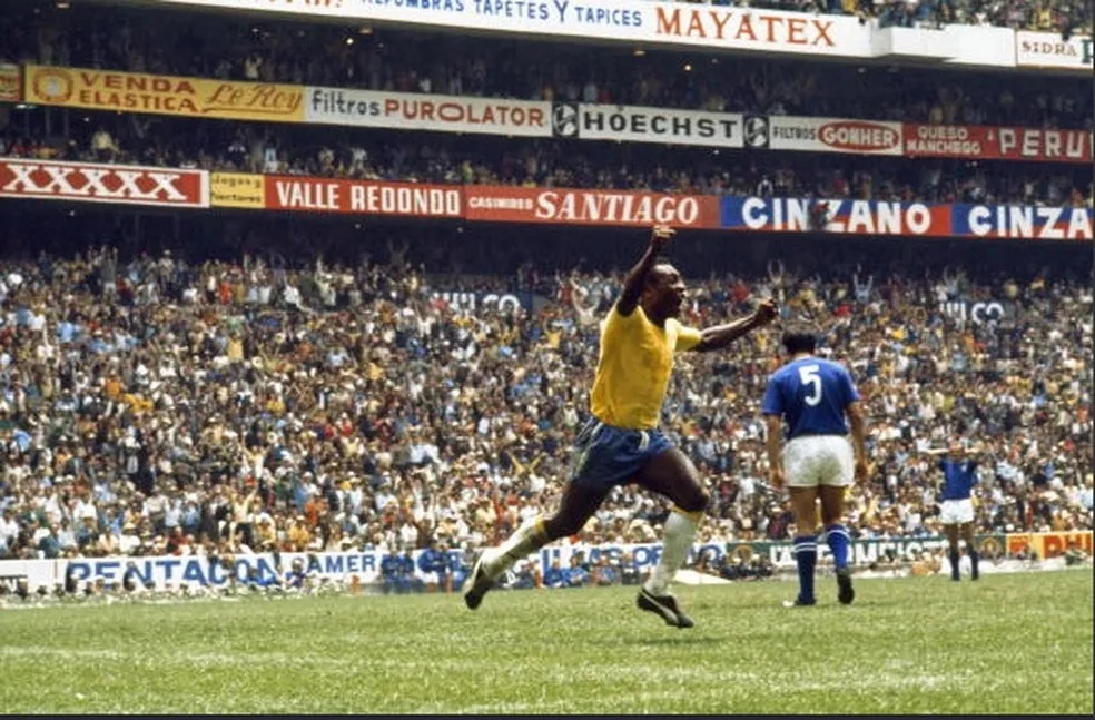 Gols e títulos: os impressionantes números da carreira de Pelé