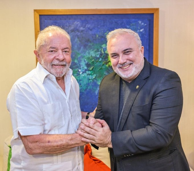 Lula anuncia indicação do senador Jean Paul Prates para presidir a Petrobras