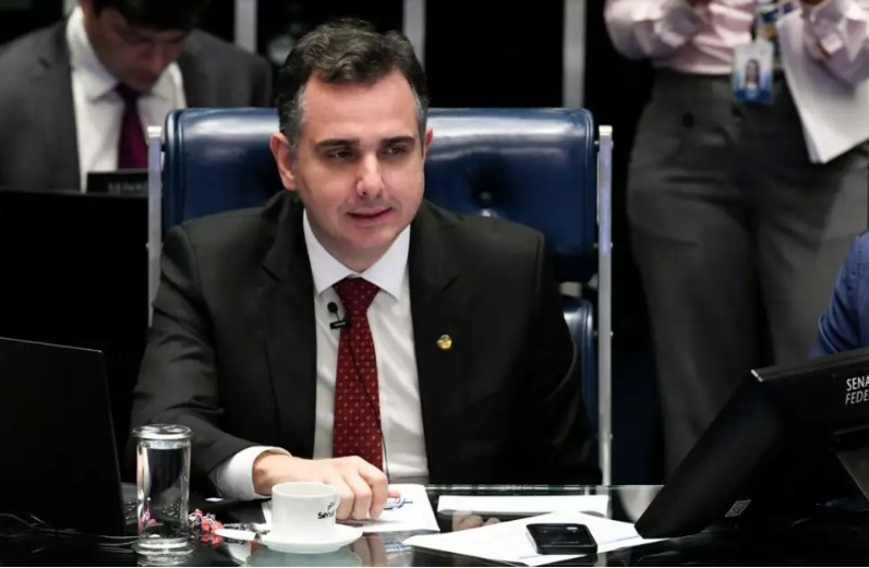 Pacheco boicotou no Senado projeto que manteria estímulo a energia solar