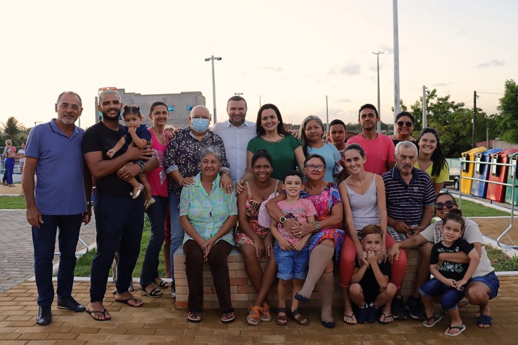 Prefeito de Macaíba, Emídio Jr. entrega complexo de lazer no bairro Ferreiro Torto