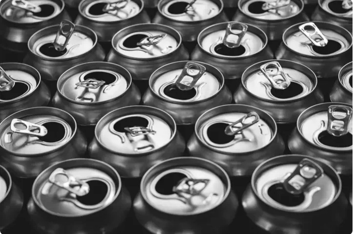 Lacres de latas de alumínio viram cadeiras de rodas; saiba como isso acontece
