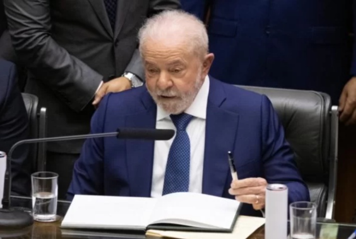 Lula convoca governadores para reunião de emergência em Brasília nesta segunda