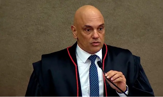 Moraes afastou governador do DF sem pedido de órgãos de investigação ou parlamentares