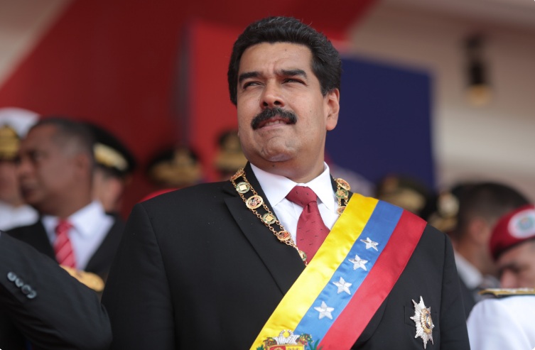 Maduro defende criação de bloco latino em conversa com Lula