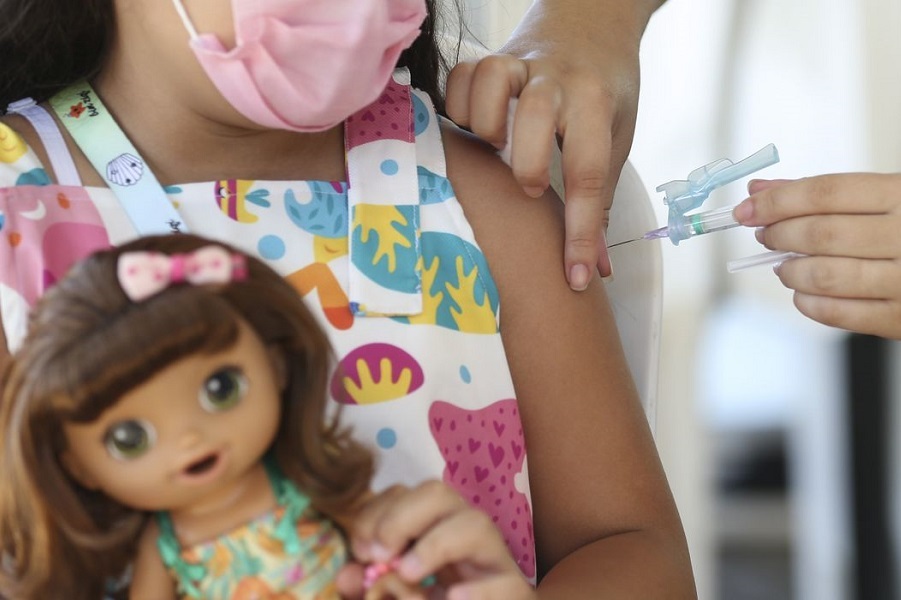 Ministério da Saúde envia 8,9 mil doses de Coronavac para vacinação de crianças no RN