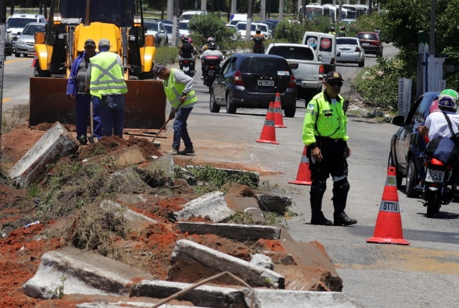 Avenida Felizardo Moura voltará a ser interditada para nova fase das obras; confira os horários