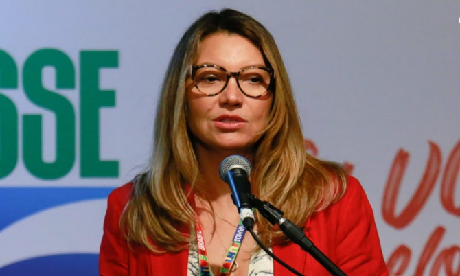 Primeira-dama Janja vai à Justiça contra conselheiro do Corinthians